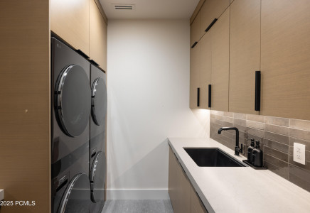 Image for 8939  Moonshadow Court