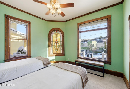 Image for 325  Park Avenue