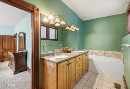 Image for 325  Park Avenue