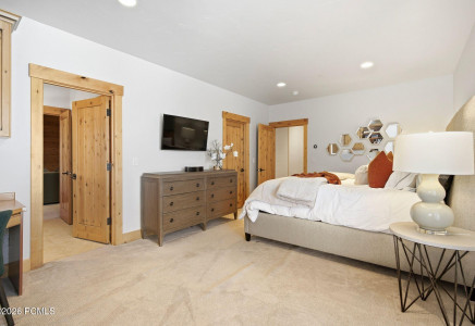 Image for 2490  Silver Cloud Drive