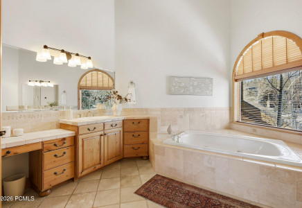 Image for 2490  Silver Cloud Drive