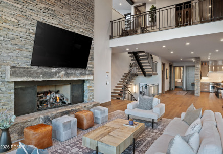 Image for 10738  Summit View Drive