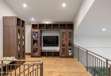 Image for 10738  Summit View Drive