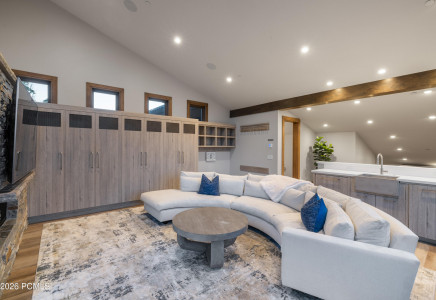 Image for 10738  Summit View Drive