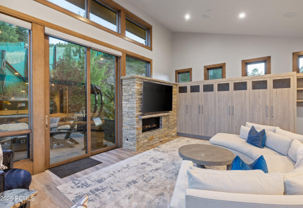 Image for 10738  Summit View Drive