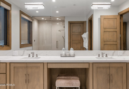 Image for 10738  Summit View Drive