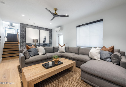 Image for 487  Ontario Avenue