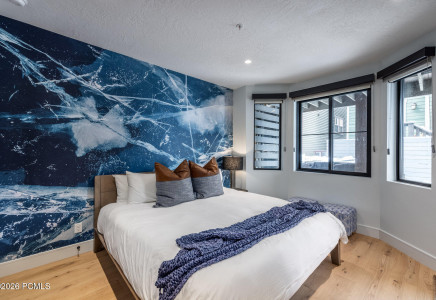 Image for 487  Ontario Avenue