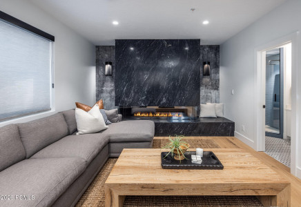 Image for 487  Ontario Avenue