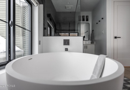 Image for 487  Ontario Avenue