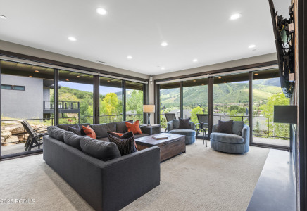 Image for 935  Saddle View Way