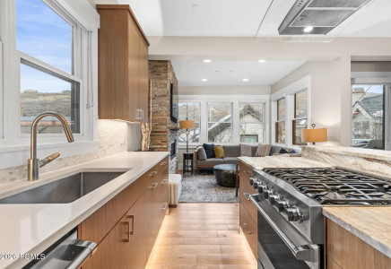 Image for 908  Woodside Avenue