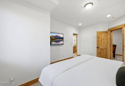 Image for 3230  Thistle Street