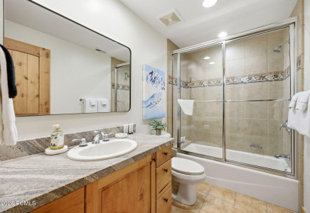 Image for 3230  Thistle Street