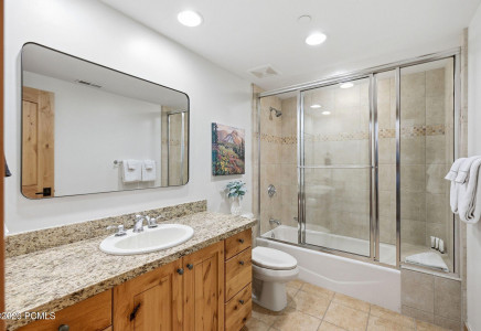 Image for 3230  Thistle Street