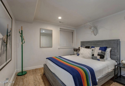 Image for 610  Park Avenue