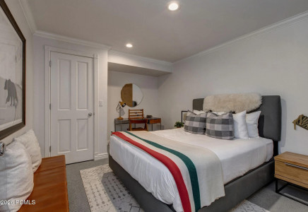 Image for 610  Park Avenue