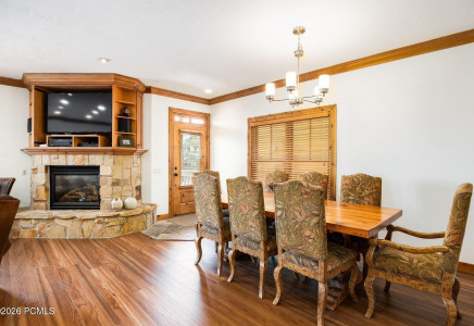 Image for 1203  Empire Avenue