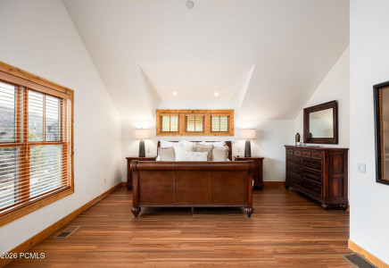 Image for 1203  Empire Avenue