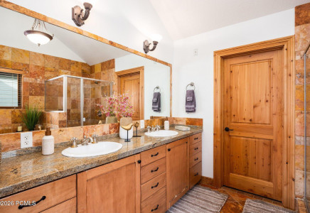 Image for 1203  Empire Avenue