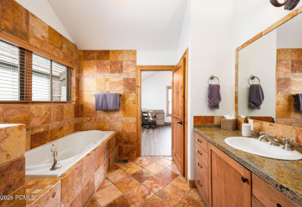 Image for 1203  Empire Avenue