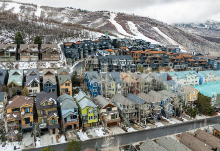 Image for 1203  Empire Avenue