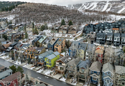 Image for 1203  Empire Avenue