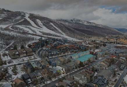 Image for 1203  Empire Avenue