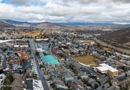 Image for 1203  Empire Avenue