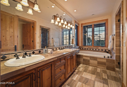 Image for 21  Silver Dollar Road