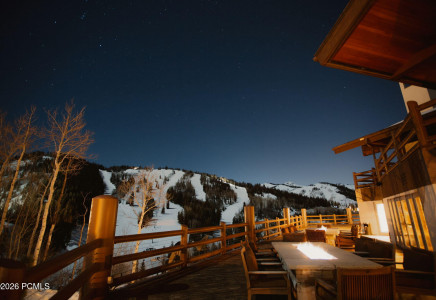 Image for 4867  Legacy Way