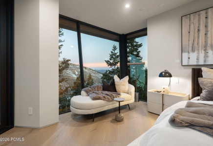 Image for 4867  Legacy Way