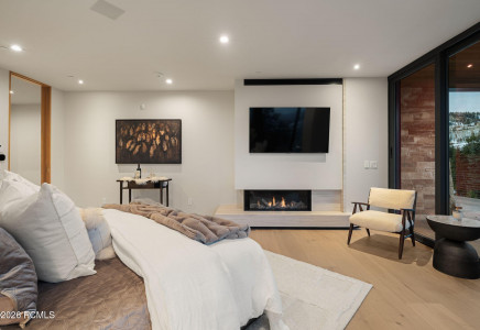 Image for 4867  Legacy Way