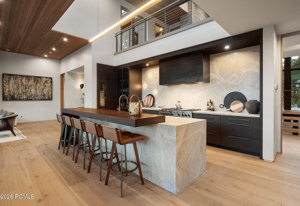 Image for 4867  Legacy Way