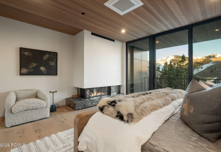 Image for 4867  Legacy Way