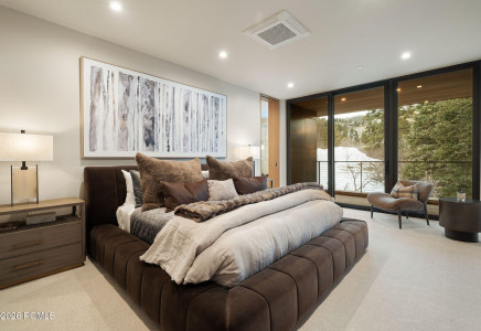 Image for 4867  Legacy Way