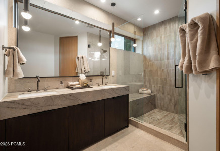 Image for 4867  Legacy Way