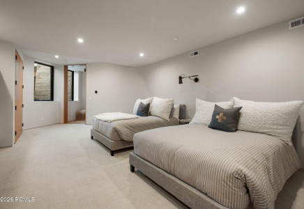 Image for 4867  Legacy Way