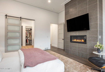 Image for 2565  Ledger Way