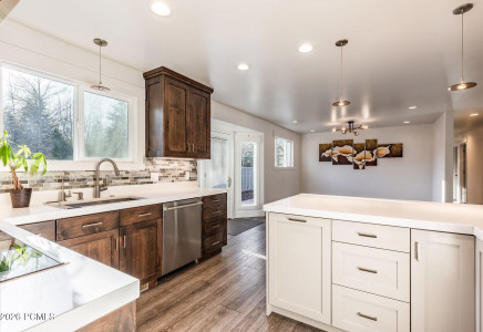 Image for 2830  Holiday Ranch Loop Road