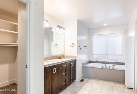 Image for 2830  Holiday Ranch Loop Road